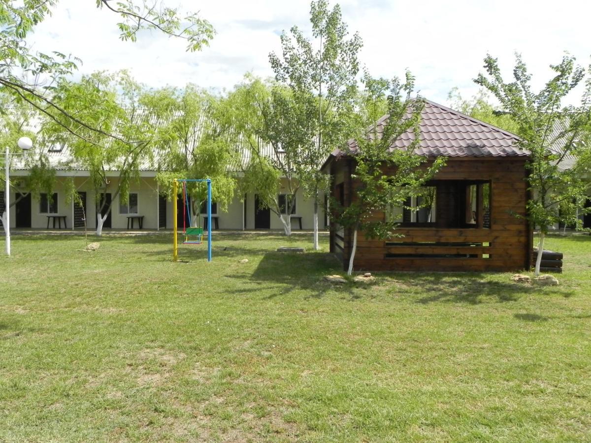 База Відпочинку "Сонячна" Primorskoye Dış mekan fotoğraf