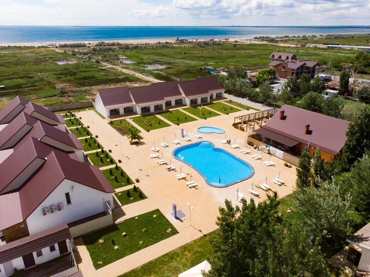 База Відпочинку "Сонячна" Primorskoye Dış mekan fotoğraf