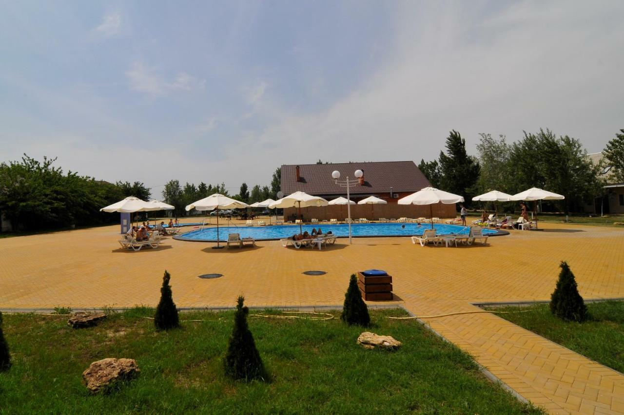 База Відпочинку "Сонячна" Primorskoye Dış mekan fotoğraf